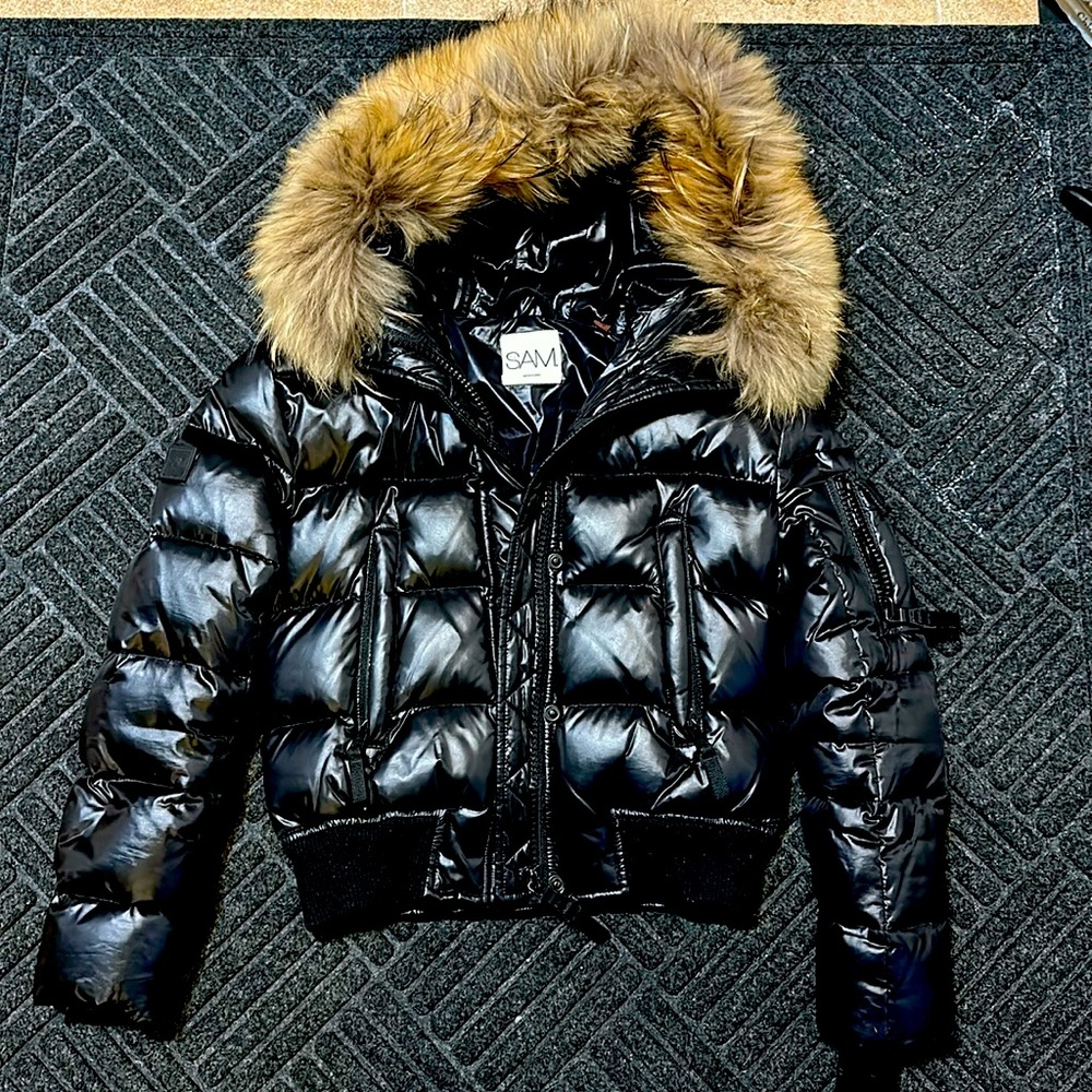 Sam puffer jacket with REAL fur.